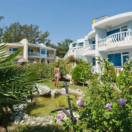 Hotel Jasmin Village